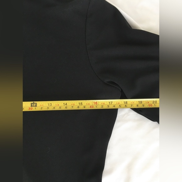 90’s EUC Express tricot rich black vneck collared 3/4 sleeve button down - Picture 7 of 9